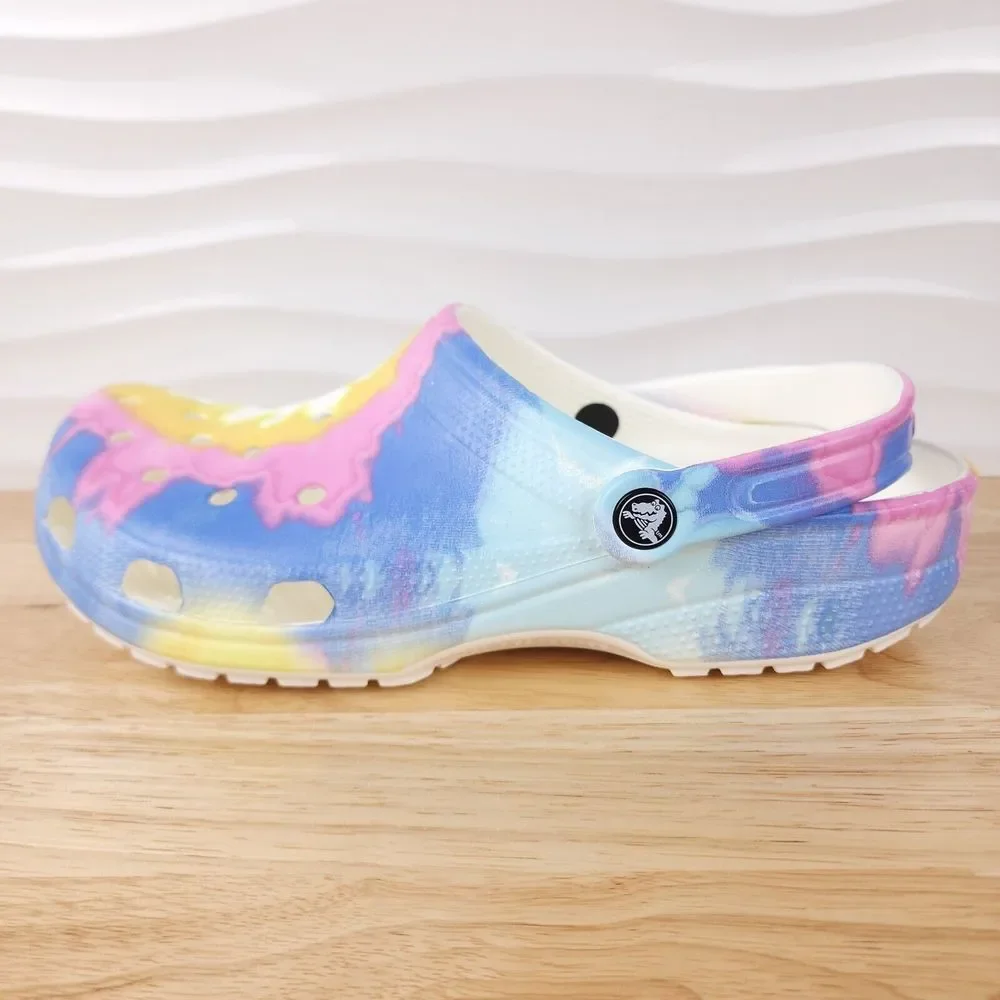 Crocs Classic Tie Dye Graphic Clogs Mens Size 10 Womens Size 12‎ Slip On Shoes